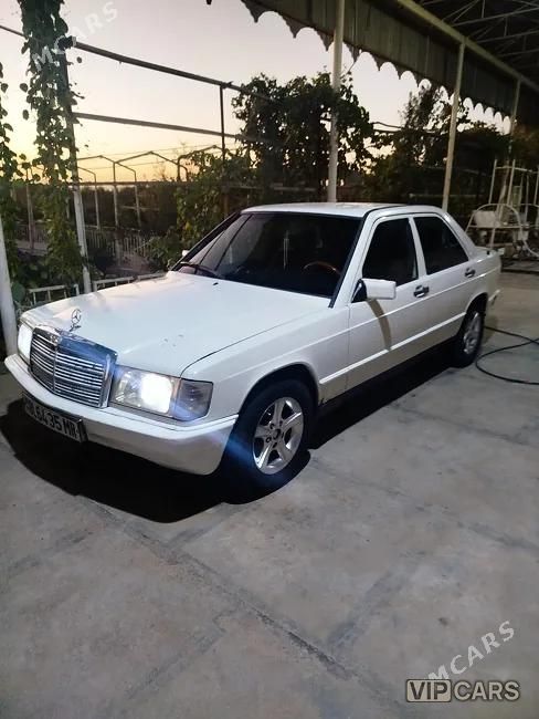 Mercedes-Benz 190E, 1984
