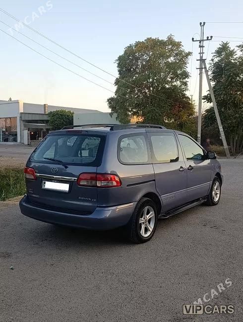 Toyota Sienna, 2002