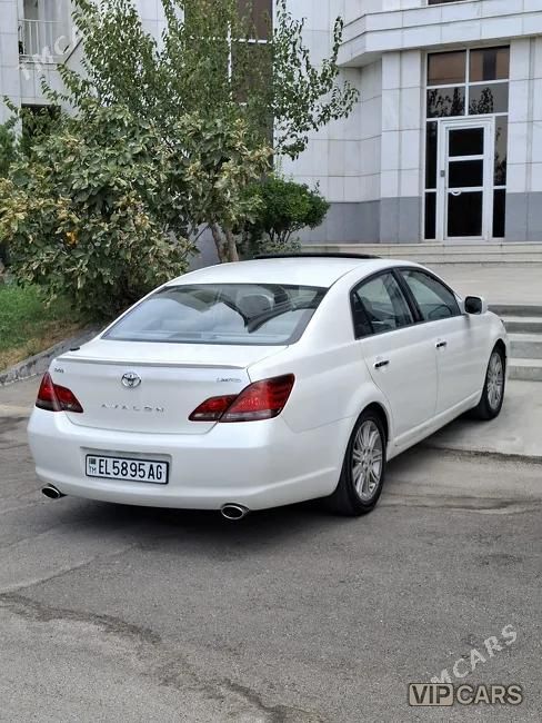 Toyota Avalon, 2008