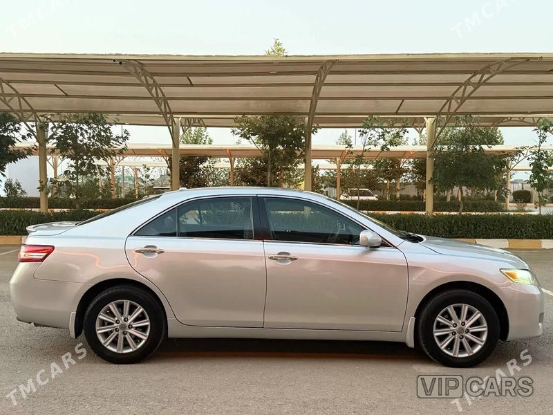 Toyota Camry, 2010