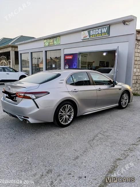 Toyota Camry, 2019