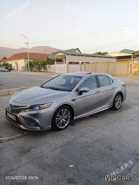Toyota Camry, 2019