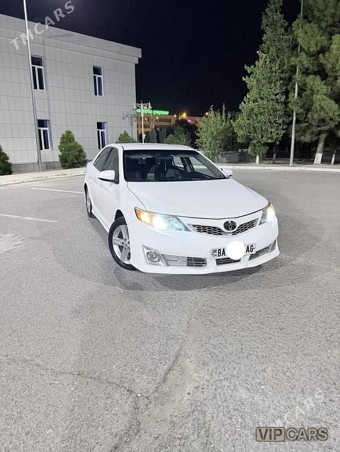 Toyota Camry, 2013
