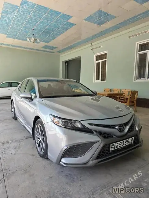 Toyota Camry, 2021 — фото 1