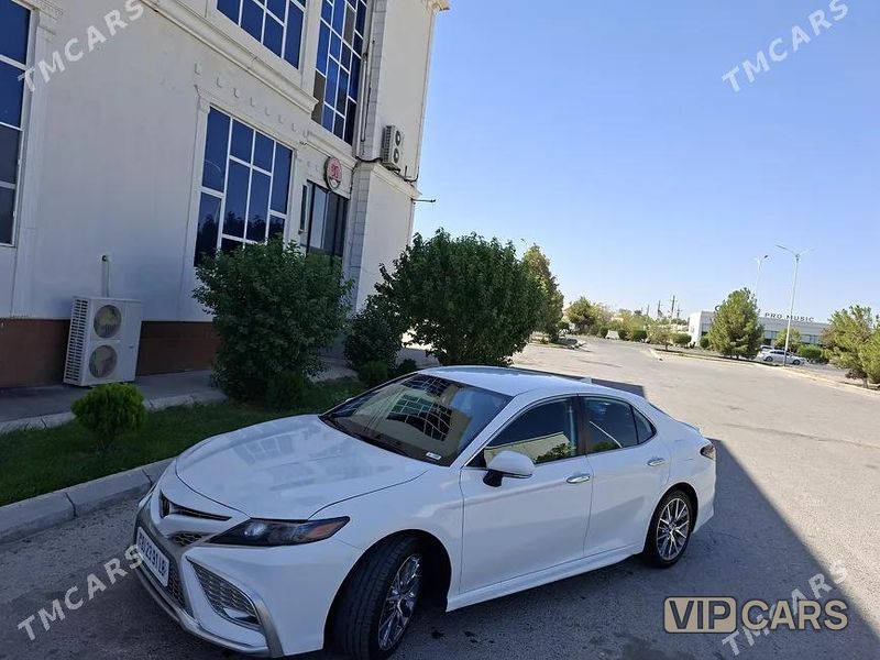 Toyota Camry, 2023