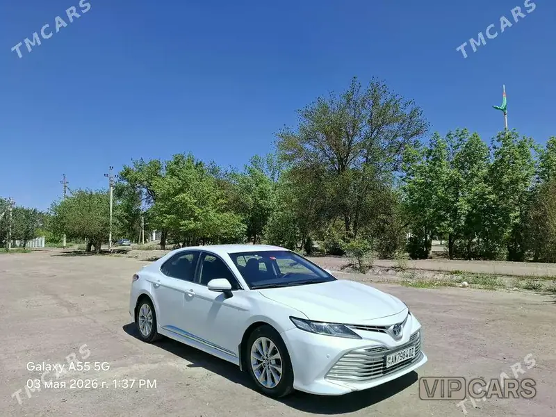 Toyota Camry Hybrid, 2021 — фото 4