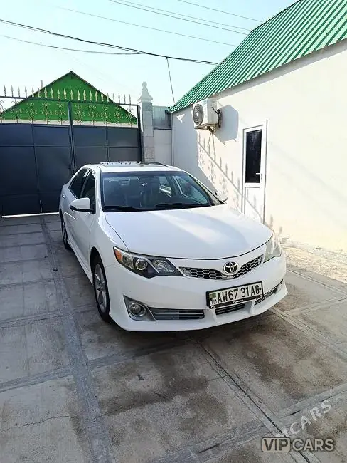 Toyota Camry, 2012 — фото 1