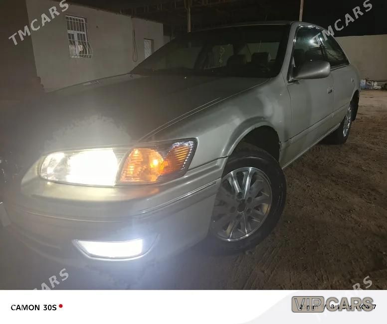 Toyota Camry, 1999
