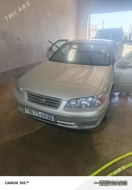 Toyota Camry, 1999