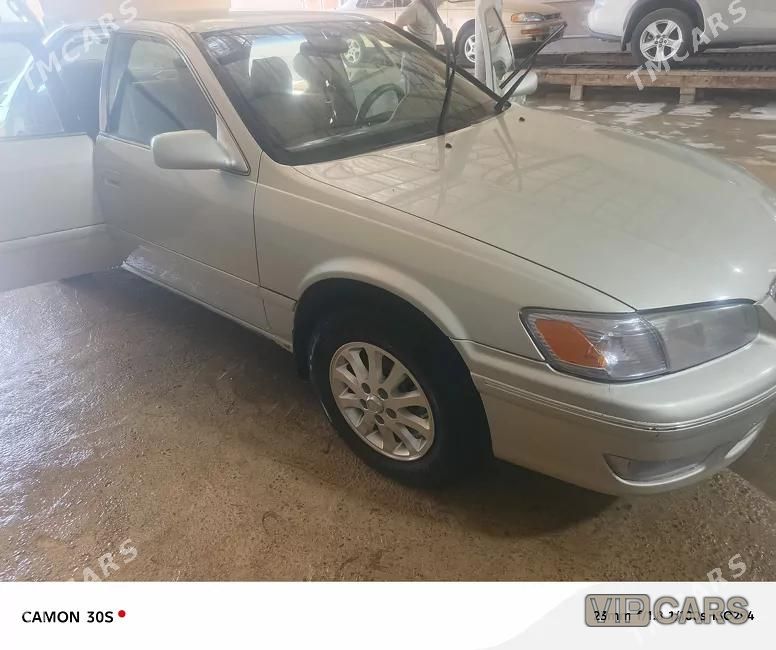 Toyota Camry, 1999