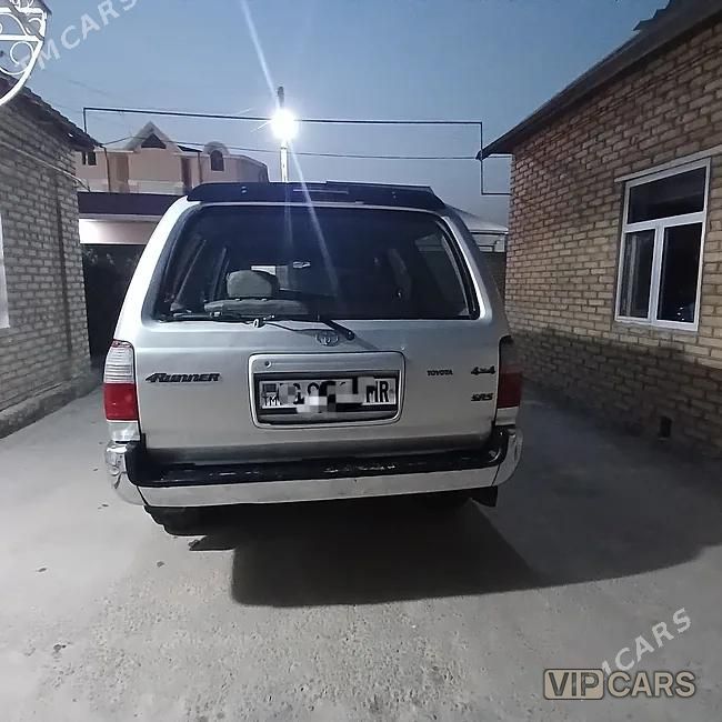 Toyota 4Runner, 2000