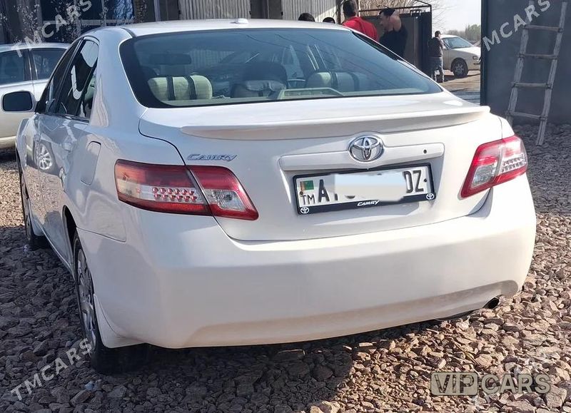 Toyota Camry, 2011
