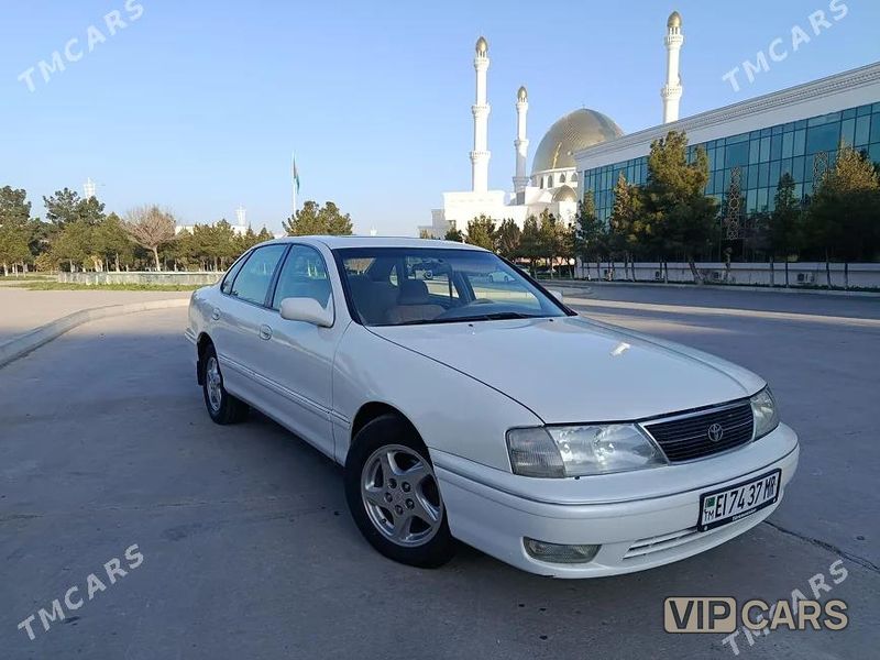 Toyota Avalon, 1999