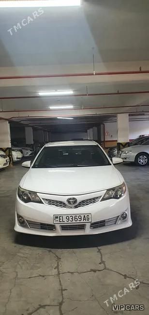 Toyota Camry, 2013