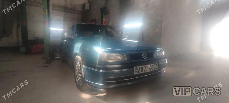 Opel Vectra, 1993