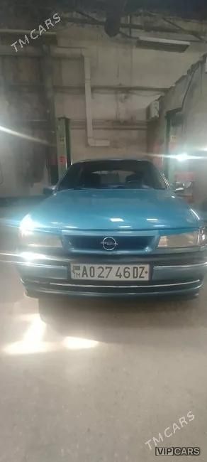 Opel Vectra, 1993