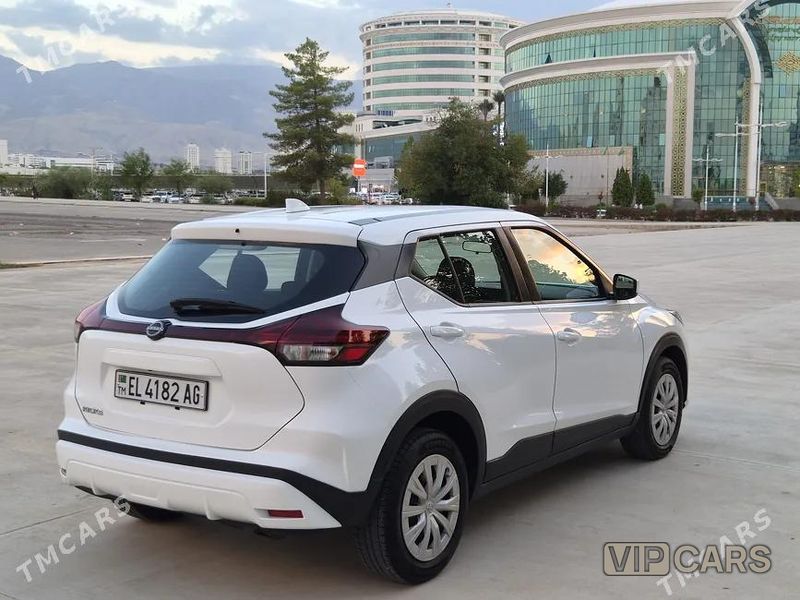 Nissan Versa, 2022