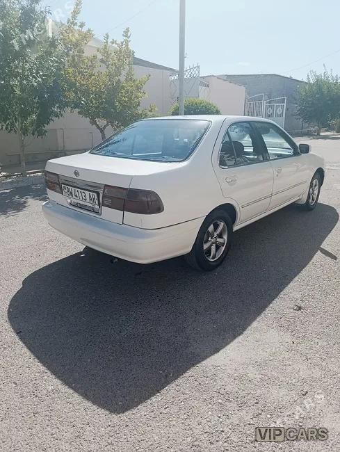 Nissan Sunny, 1998