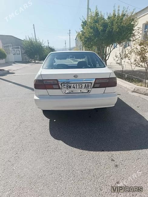 Nissan Sunny, 1998