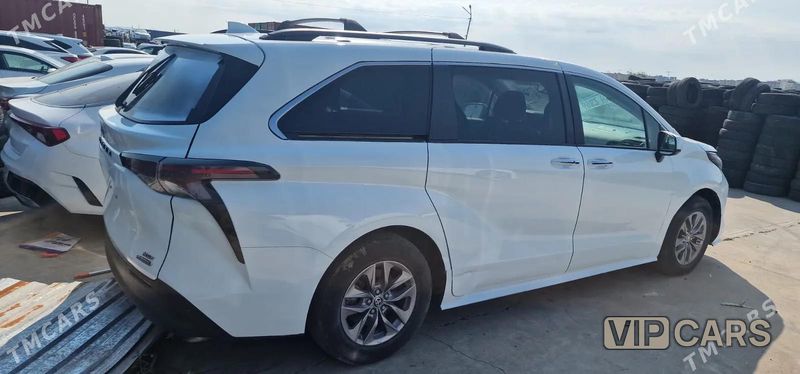 Toyota Sienna, 2023