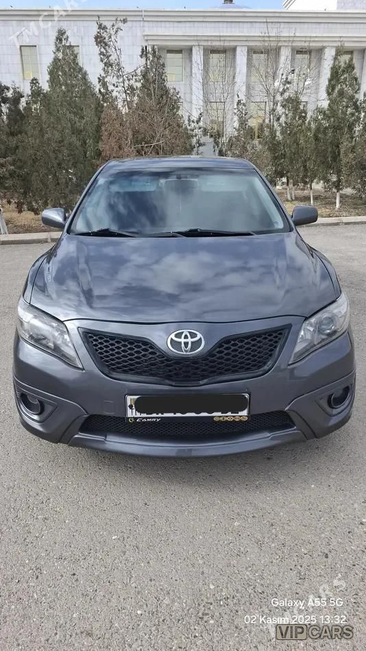 Toyota Camry, 2010
