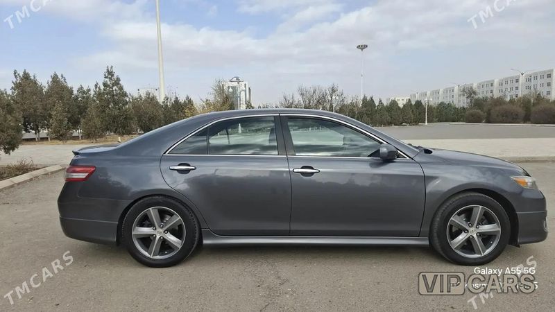 Toyota Camry, 2010