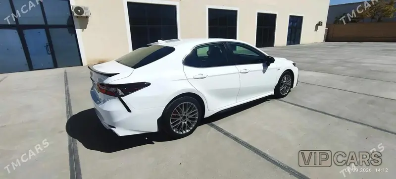 Toyota Camry, 2021 — фото 4