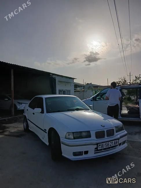 BMW 325, 1992
