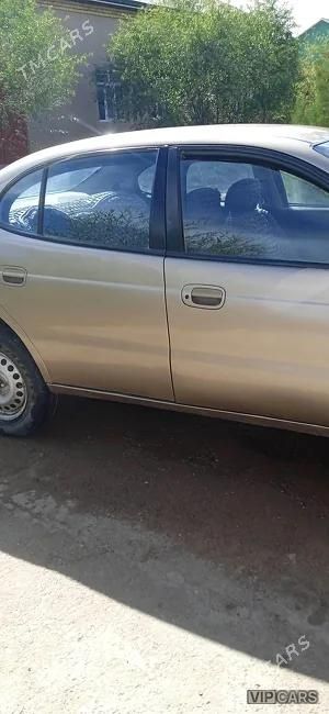 Daewoo Leganza, 1998