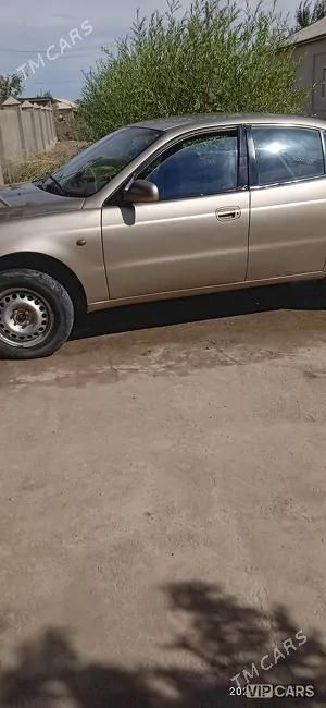 Daewoo Leganza, 1998