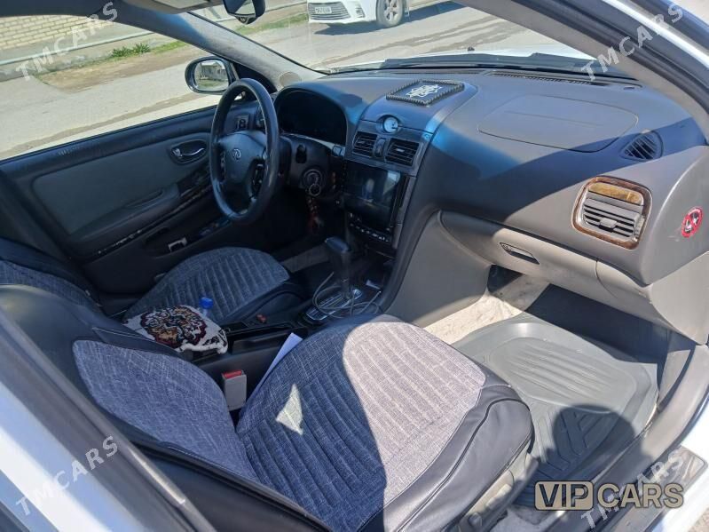 Infiniti I30, 2001