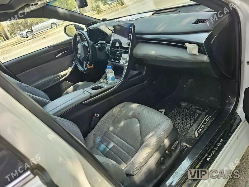 Toyota Avalon, 2020