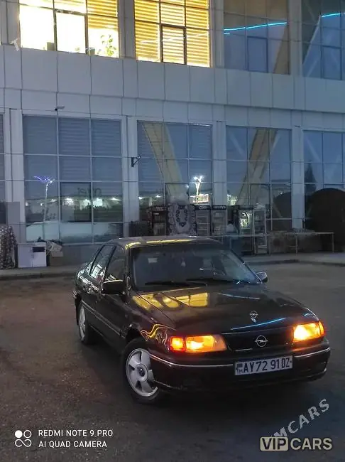 Opel Vectra, 1993 — фото 1