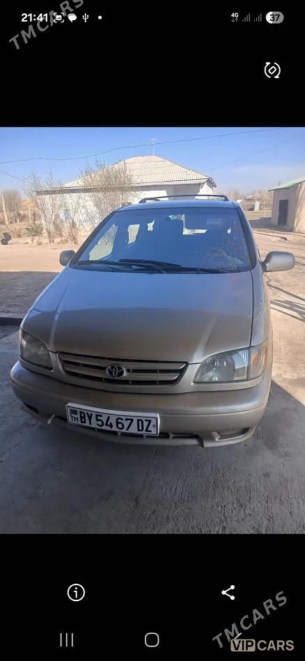 Toyota Sienna, 2002