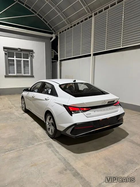Hyundai Elantra, 2026