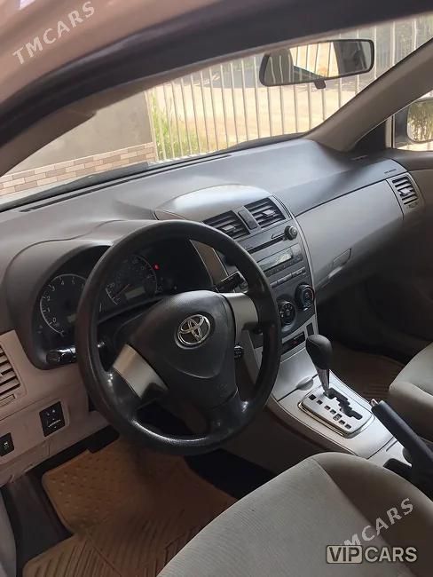 Toyota Corolla, 2011