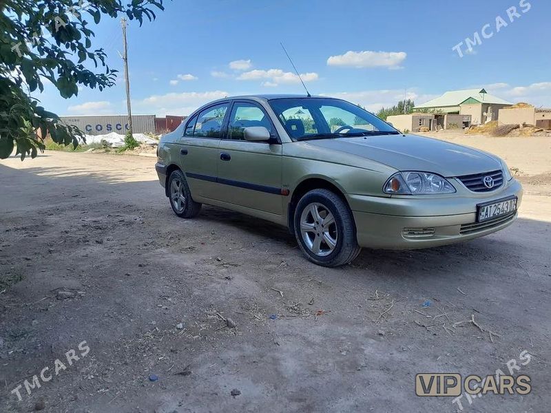 Toyota Avensis, 2002