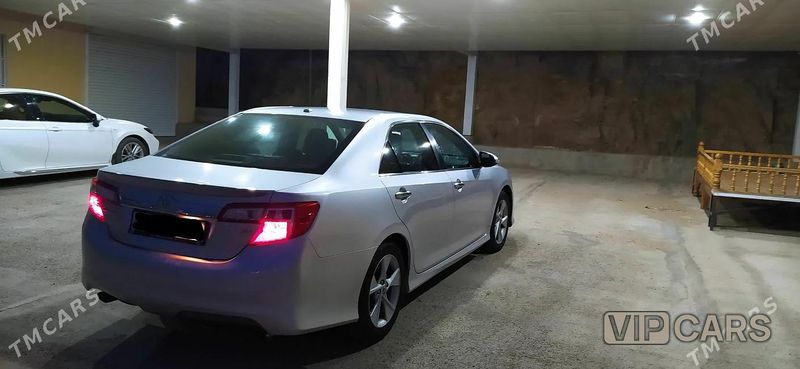 Toyota Camry, 2013