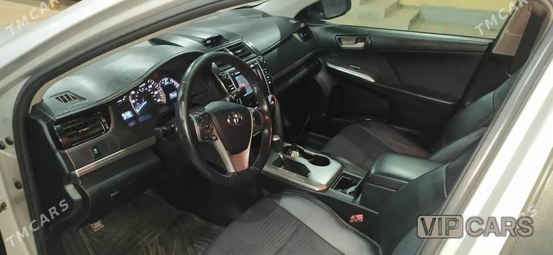 Toyota Camry, 2013