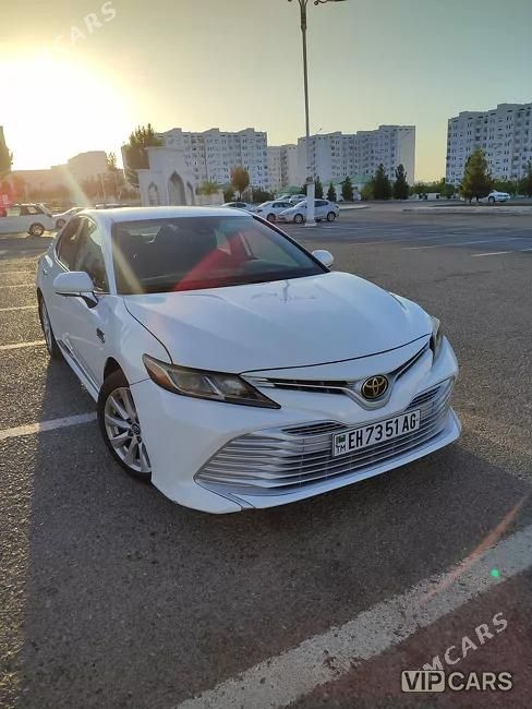 Toyota Camry, 2019