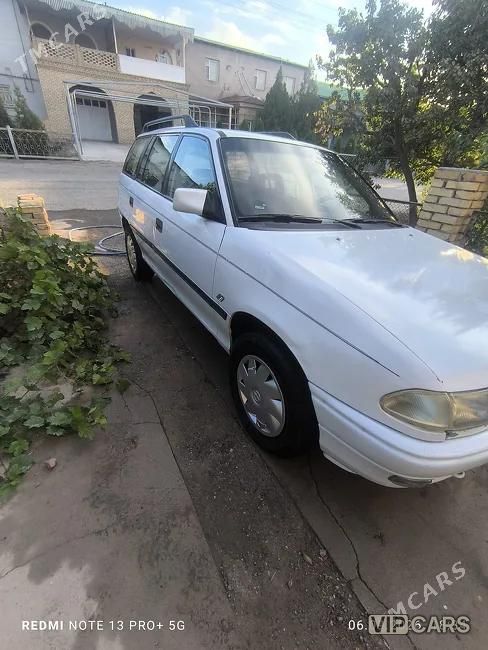 Opel Astra, 1994