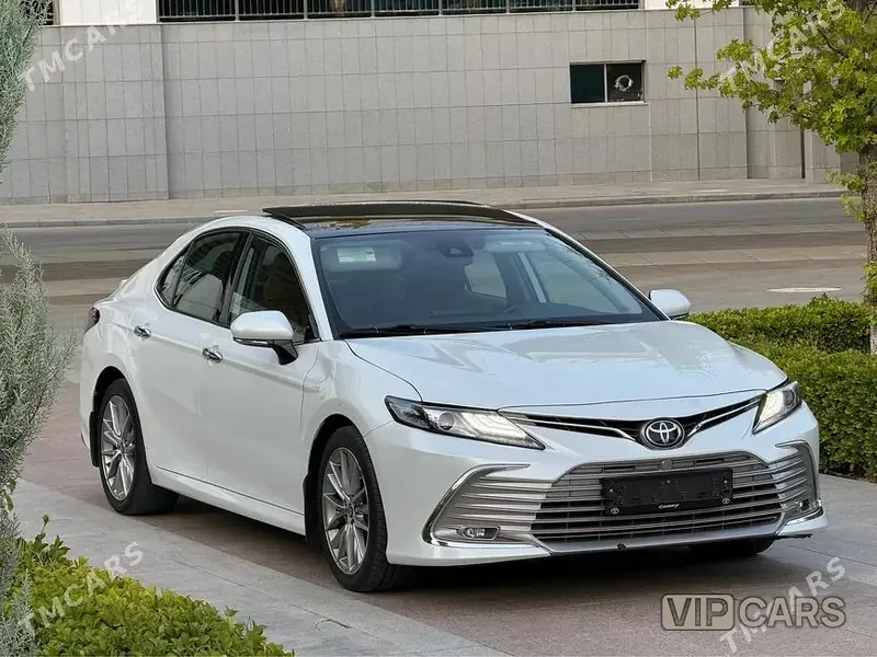 Toyota Camry, 2022 — фото 2