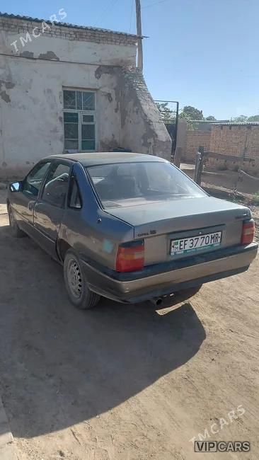 Opel Vectra, 1991