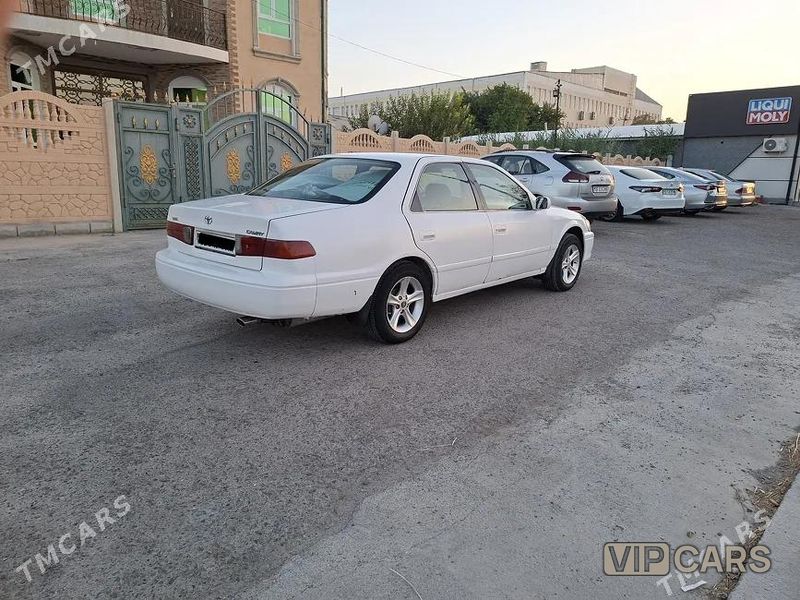 Toyota Camry, 2000