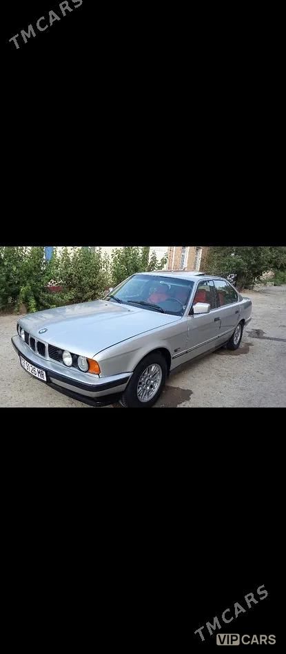 BMW 525, 1989