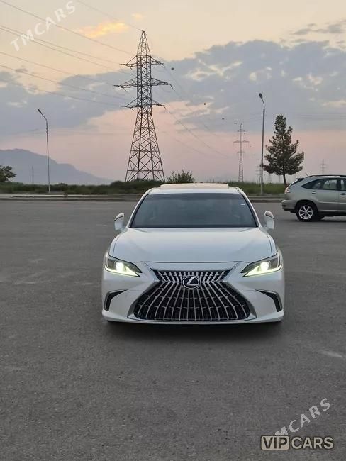 Lexus ES, 2023