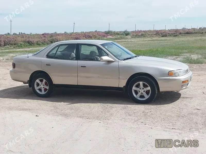 Toyota Camry, 1996 — фото 4