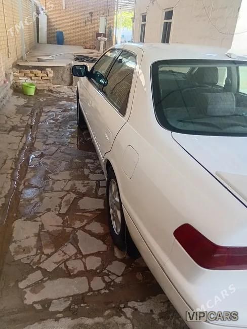 Toyota Camry, 2001