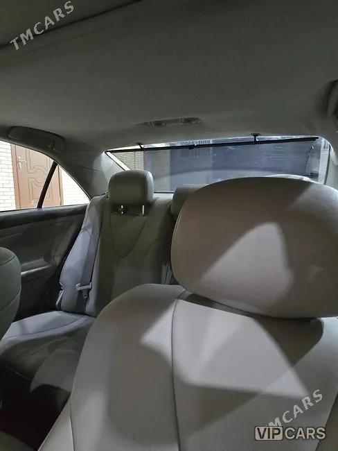 Toyota Camry, 2011