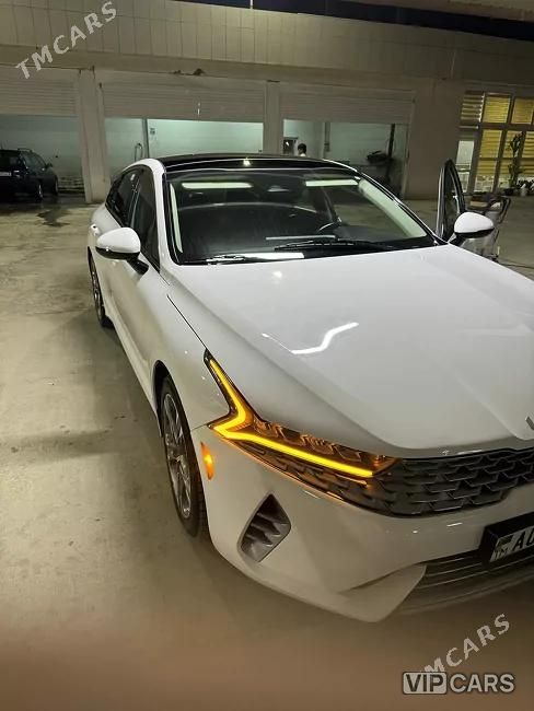 Kia K5, 2023